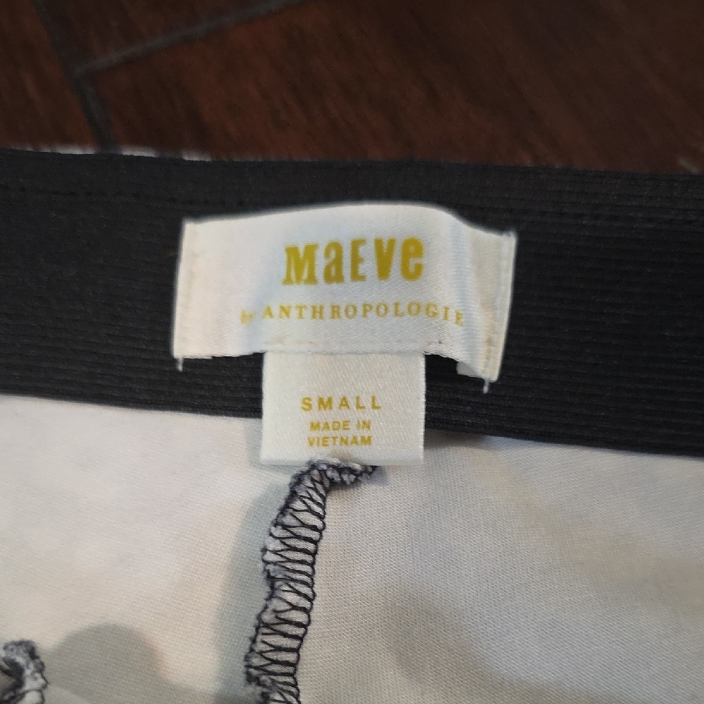 Maeve Monochrome Floral Trousers A51 - Picture 2 of 4